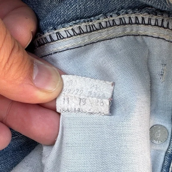 Levi's vintage (70s)white tag Wide Leg Women's carpenters Jeans - Picture 13 of 16